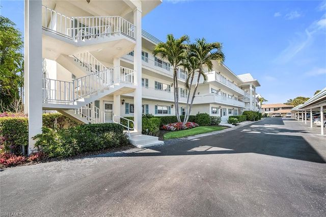 3055 Riviera DR # 102, Naples, FL 34103