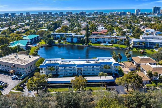 3055 Riviera DR # 102, Naples, FL 34103