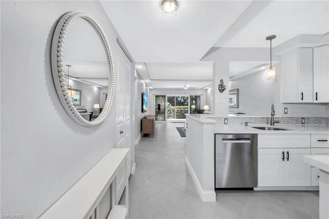 3055 Riviera DR # 102, Naples, FL 34103