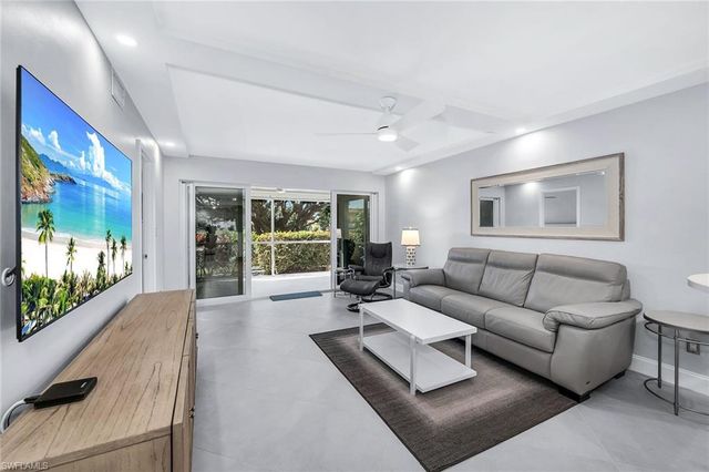 3055 Riviera DR # 102, Naples, FL 34103