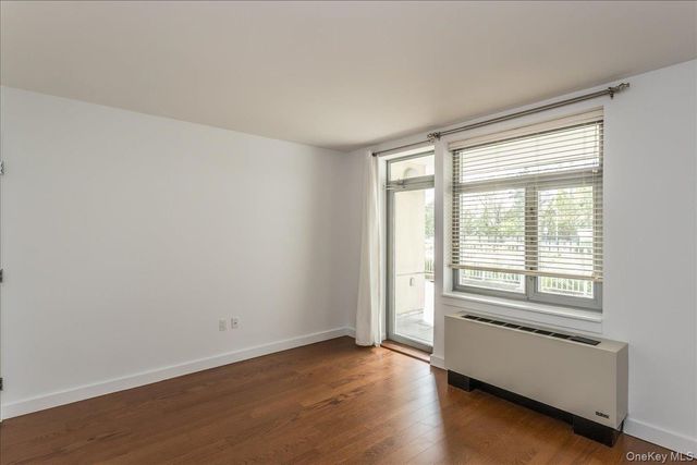 4022 College Point Boulevard 6A, Flushing, NY 11354