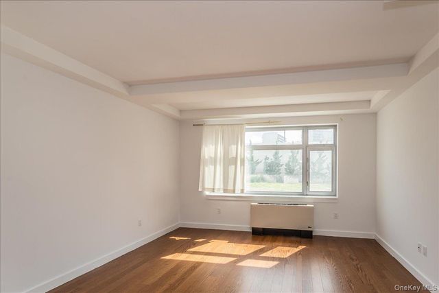4022 College Point Boulevard 6A, Flushing, NY 11354