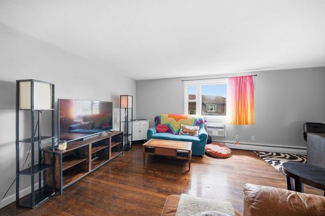 137 John A Dunn Memorial Dr 5, Rockland, MA 02370