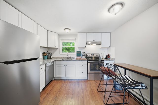 137 John A Dunn Memorial Dr 5, Rockland, MA 02370