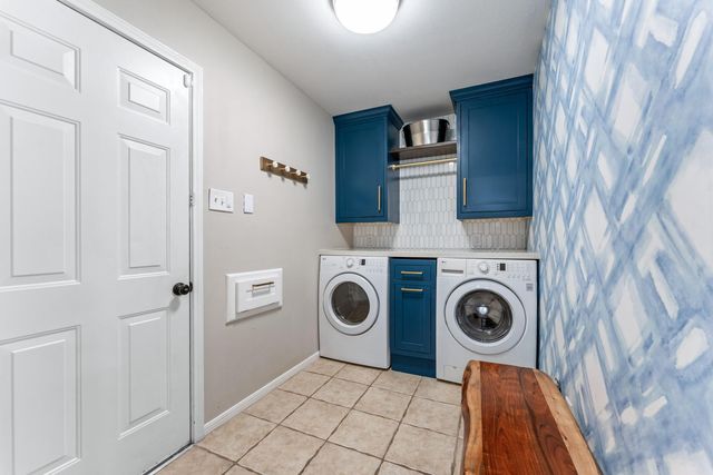 1418 Briarbend Drive, Sugar Land, TX 77479