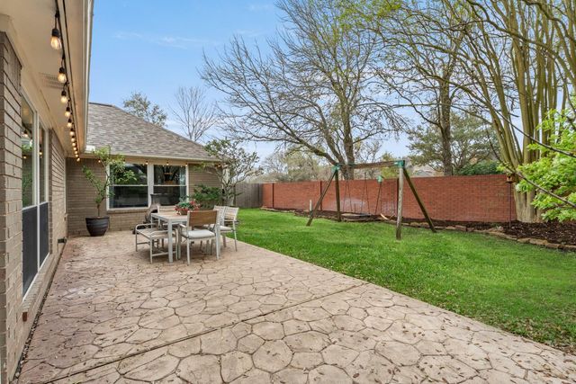 1418 Briarbend Drive, Sugar Land, TX 77479