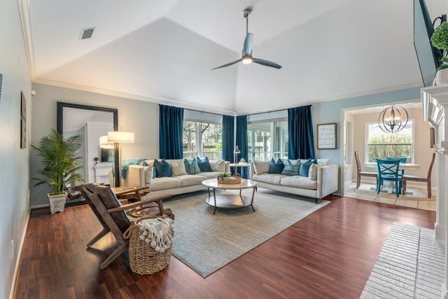 1418 Briarbend Drive, Sugar Land, TX 77479