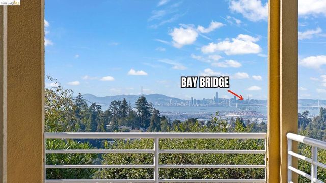 6070 Mazuela Dr, Oakland, CA 94611