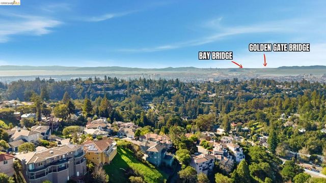 6070 Mazuela Dr, Oakland, CA 94611