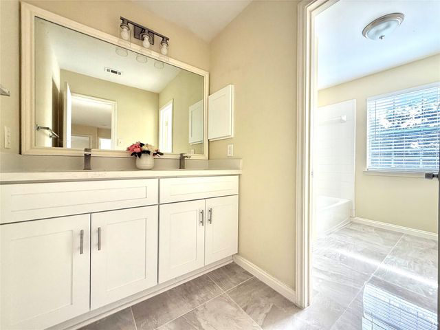 16642 Village View Trail, Sugar Land, TX 77498