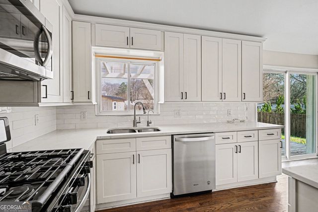 3087 Prestwick Place SE, Smyrna, GA 30080