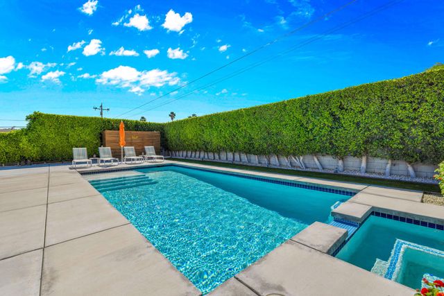 2791 E Ventura Road, Palm Springs, CA 92262