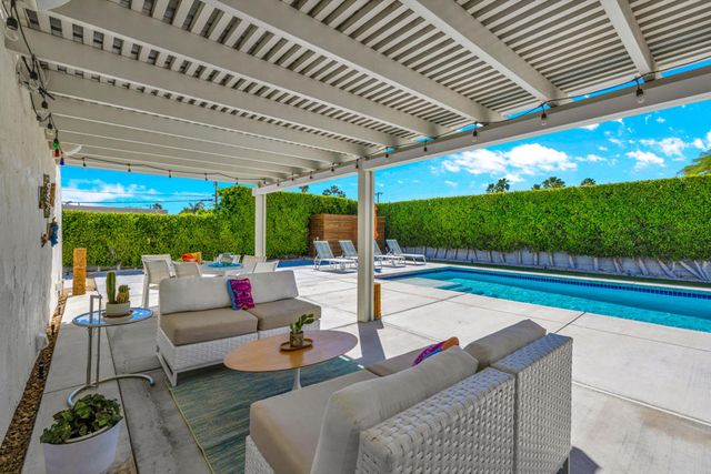 2791 E Ventura Road, Palm Springs, CA 92262