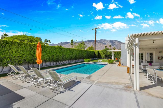 2791 E Ventura Road, Palm Springs, CA 92262