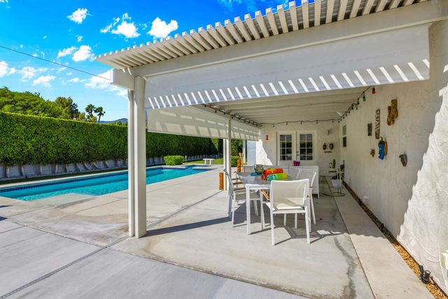 2791 E Ventura Road, Palm Springs, CA 92262