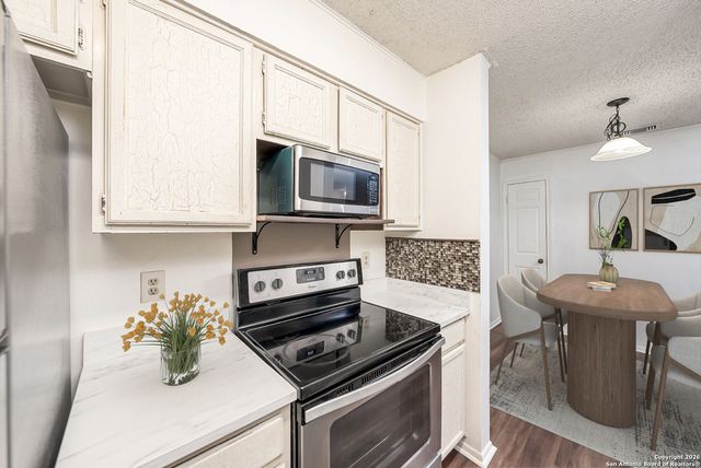 4212 Medical Dr Unit 104, San Antonio, TX 78229