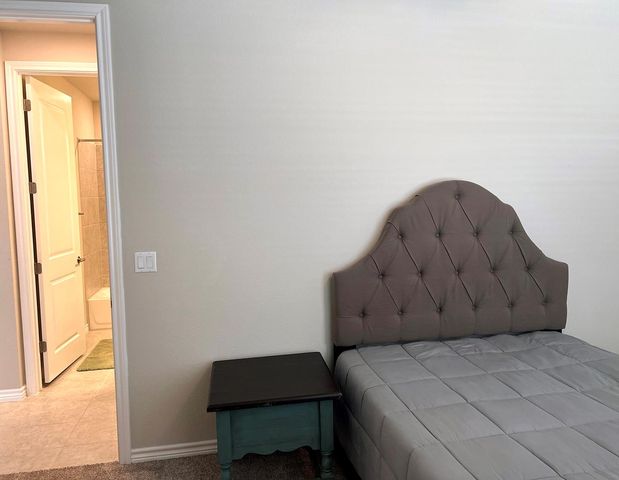 131 Ace LN 101, San Marcos, TX 78666