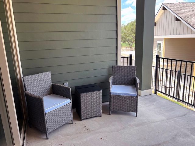 131 Ace LN 101, San Marcos, TX 78666