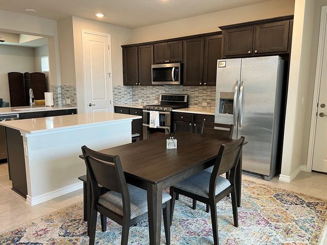 131 Ace LN 101, San Marcos, TX 78666