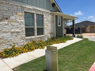 131 Ace LN 101, San Marcos, TX 78666