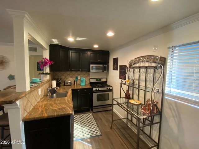 4224 N 12TH Street 102, Phoenix, AZ 85014