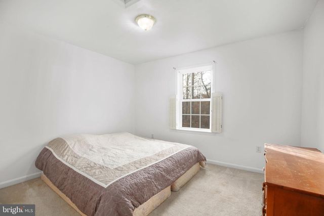 315 SANDY RIDGE RD, Fredericksburg, VA 22405