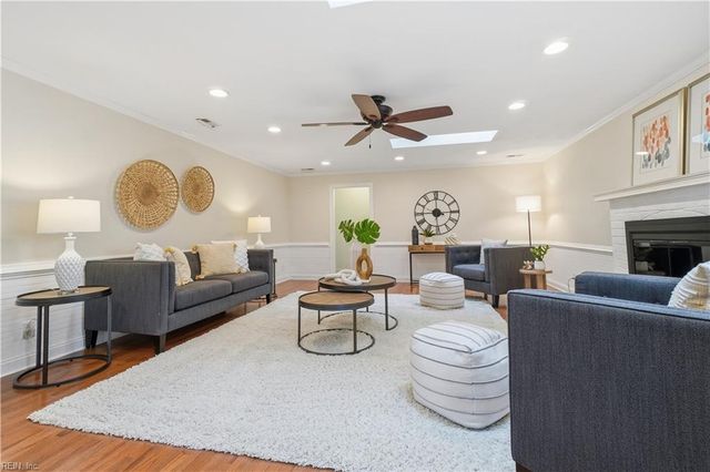 1101 Fairway DR, Chesapeake, VA 23320