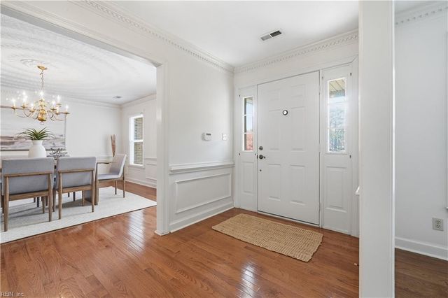 1101 Fairway DR, Chesapeake, VA 23320