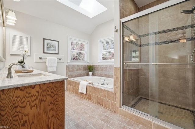 1101 Fairway DR, Chesapeake, VA 23320