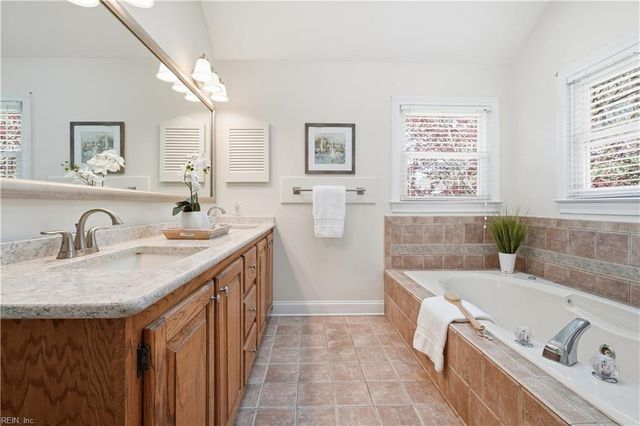 1101 Fairway DR, Chesapeake, VA 23320