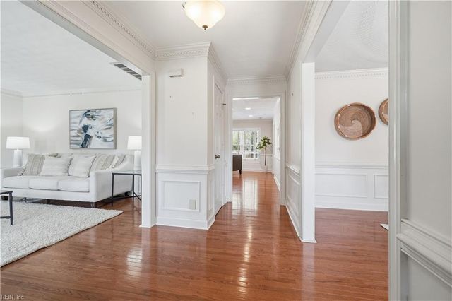 1101 Fairway DR, Chesapeake, VA 23320