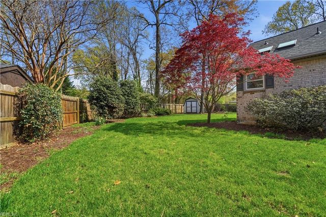 1101 Fairway DR, Chesapeake, VA 23320