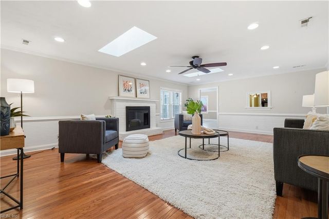 1101 Fairway DR, Chesapeake, VA 23320