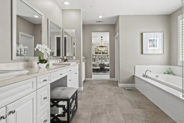 2031 Wagon Wheel Ct, Escondido, CA 92026