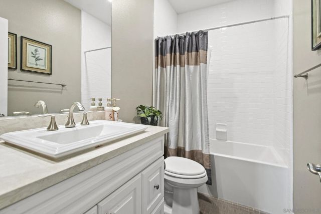 2031 Wagon Wheel Ct, Escondido, CA 92026