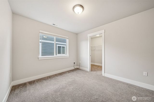 111 Love Drive, Enumclaw, WA 98022