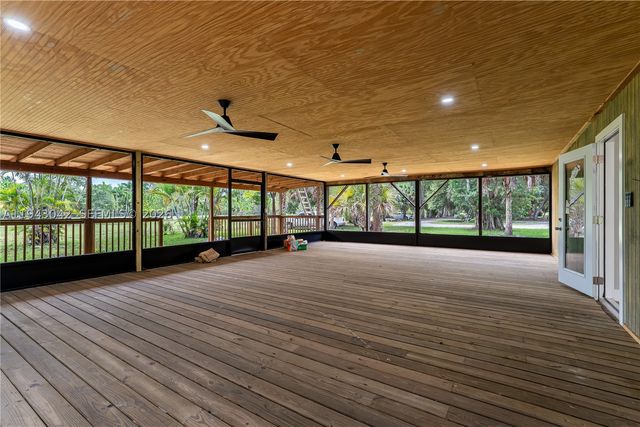 576 Marshall Rd, West Palm Beach, FL 33413