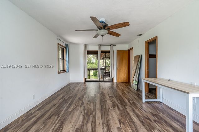 576 Marshall Rd, West Palm Beach, FL 33413