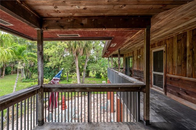 576 Marshall Rd, West Palm Beach, FL 33413