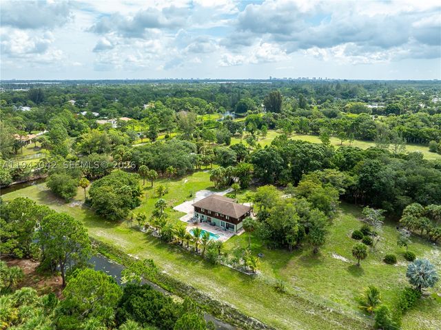 576 Marshall Rd, West Palm Beach, FL 33413