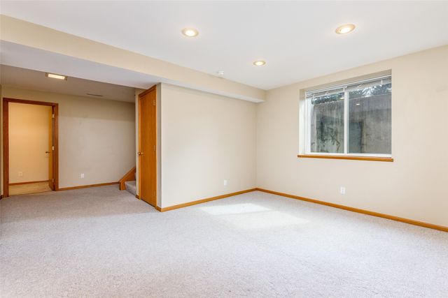 1303 Kentucky Avenue, Ames, IA 50014