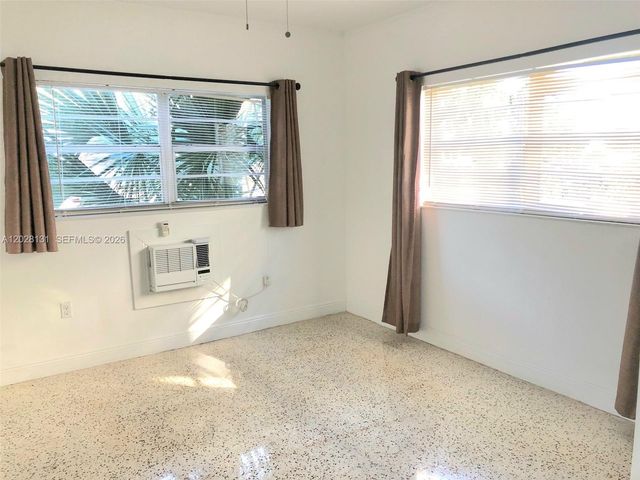 7135 Rue Granville 4, Miami Beach, FL 33141