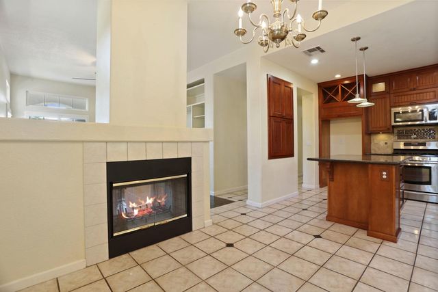 3888 Windy Cove Cir, Stockton, CA 95219