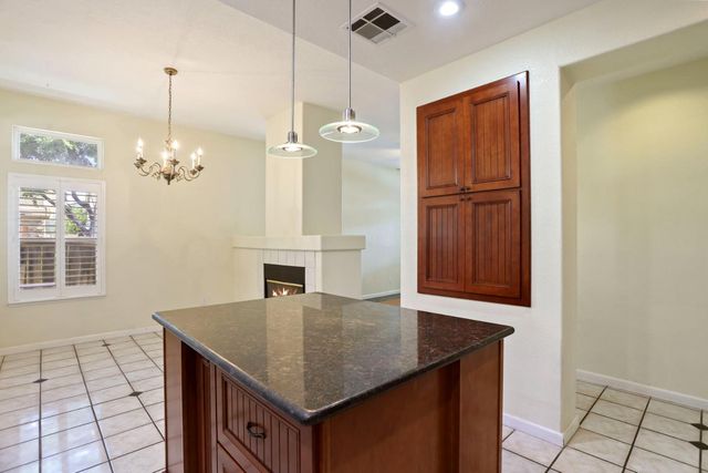 3888 Windy Cove Cir, Stockton, CA 95219