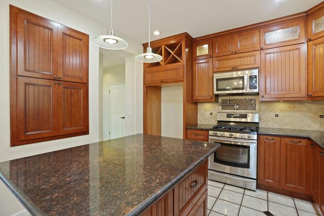 3888 Windy Cove Cir, Stockton, CA 95219