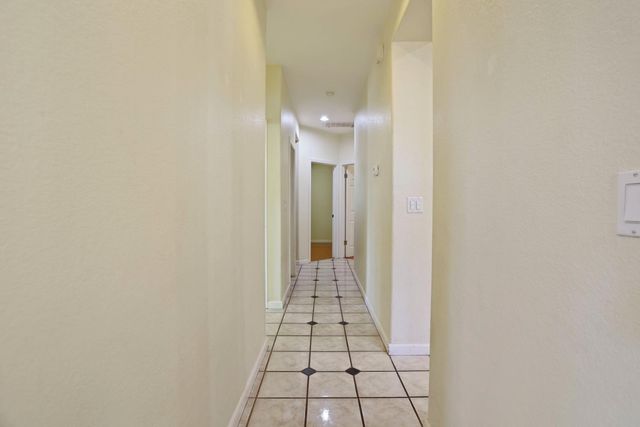 3888 Windy Cove Cir, Stockton, CA 95219