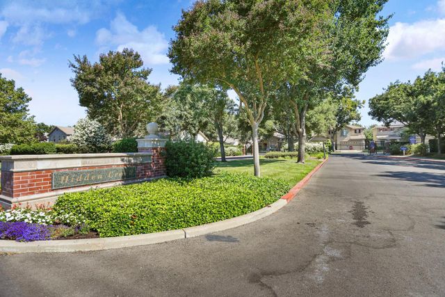 3888 Windy Cove Cir, Stockton, CA 95219