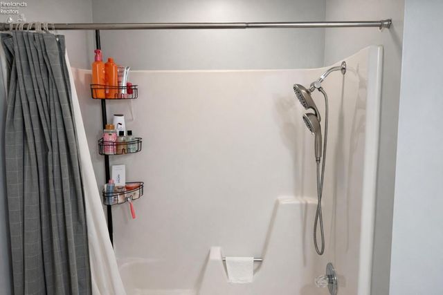 38 Glendale Avenue, Fremont, OH 43420