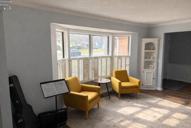 38 Glendale Avenue, Fremont, OH 43420