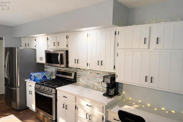 38 Glendale Avenue, Fremont, OH 43420